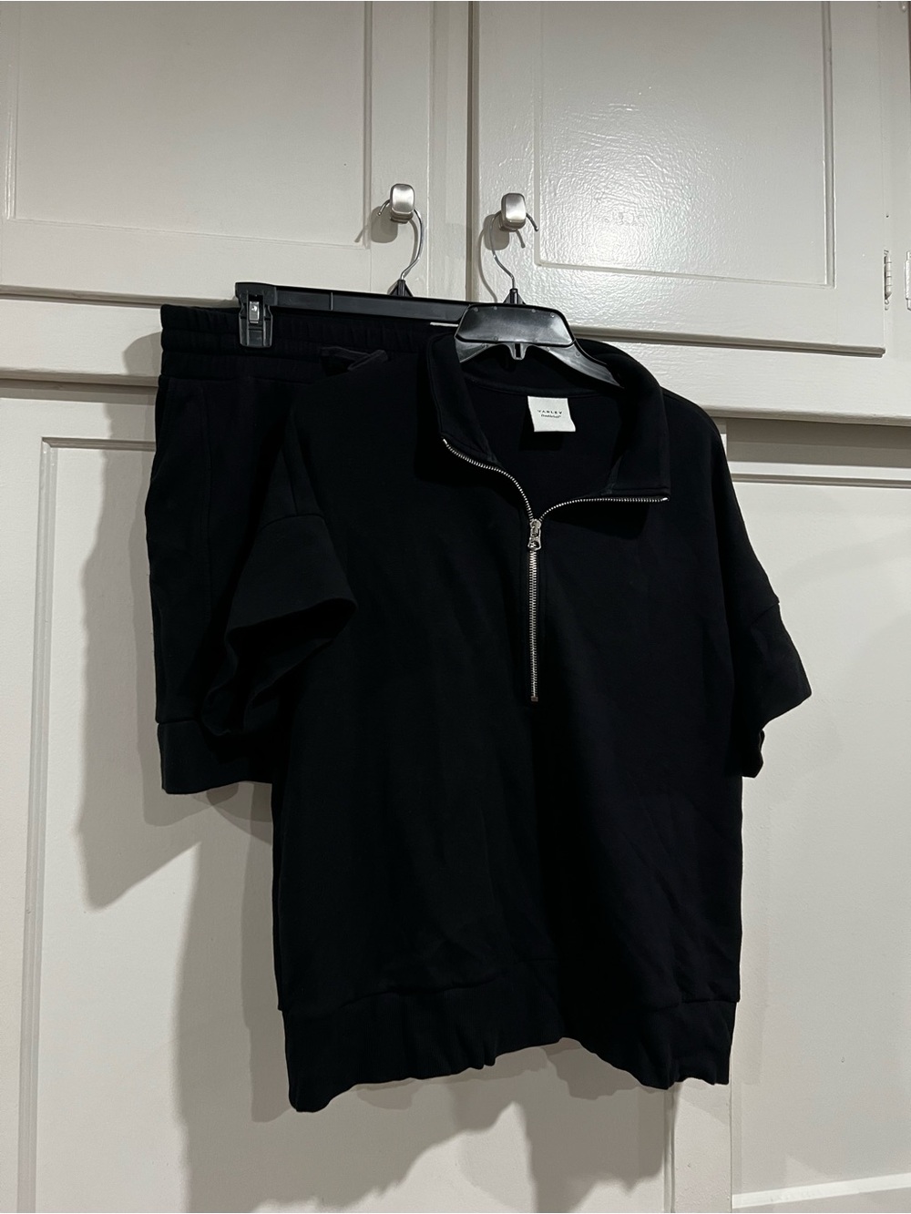 Varley Black Zip-Neck Pull-On short set - Picture 2 of 5